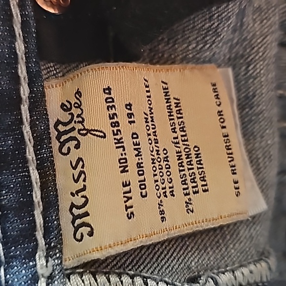 30. Miss Me Girls Shorts - Picture 9 of 9